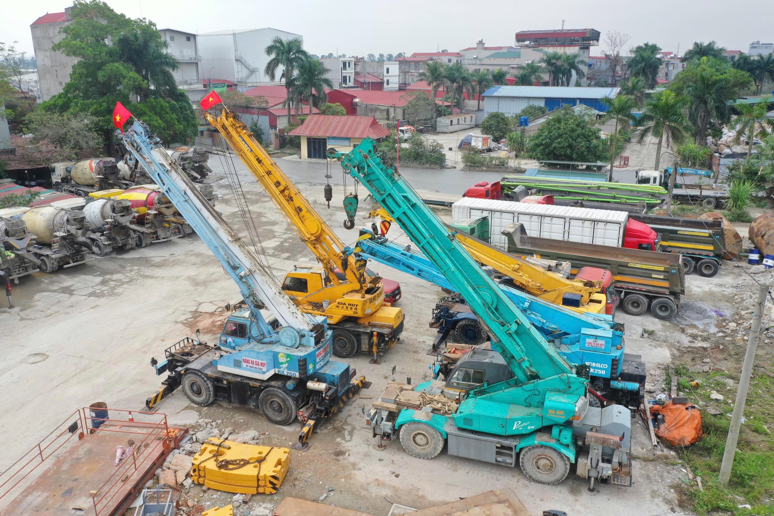 Dịch vụ thuê xe nâng hàng 3-15 tấn tại Yên Phong: Tiết kiệm 30% chi phí cho doanh nghiệp